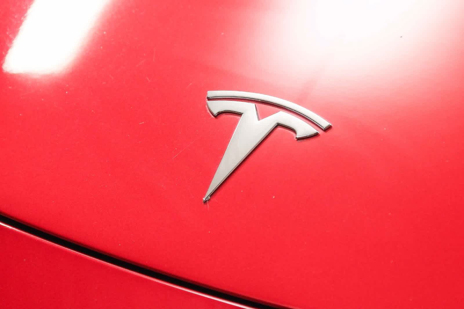 Used 2023 Tesla Model Y Long Range AWD/4WD image 13