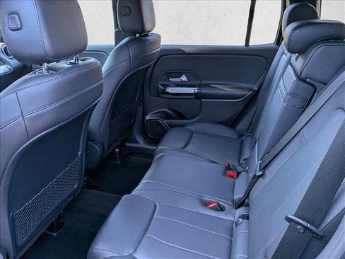 Used 2020 Mercedes-Benz GLB 250 4MATIC image 18
