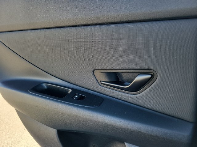 Used 2025 Hyundai Elantra Sport FWD image 23