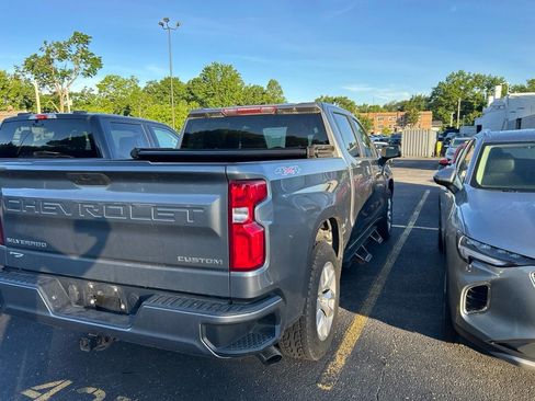 Used 2020 Chevrolet Silverado 1500 Custom w/ Custom Value Package AWD/4WD image 7