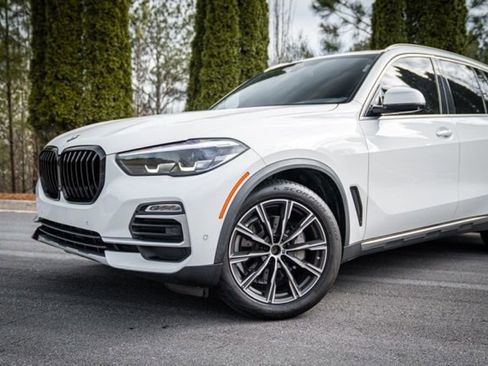 Used 2019 BMW X5 xDrive40i w/ Parking Assistance Package image 3