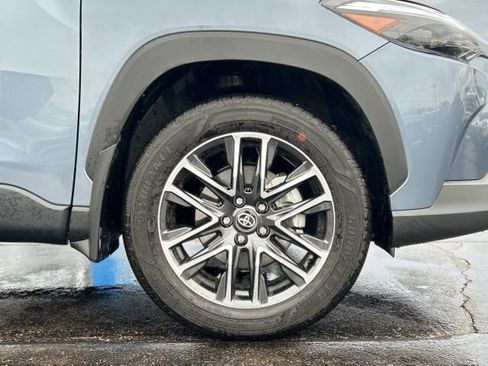 Used 2026 Toyota Corolla Cross XLE w/ Convenience Package image 16