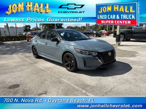 Used 2025 Nissan Sentra SR w/ SR Premium Package FWD image 1