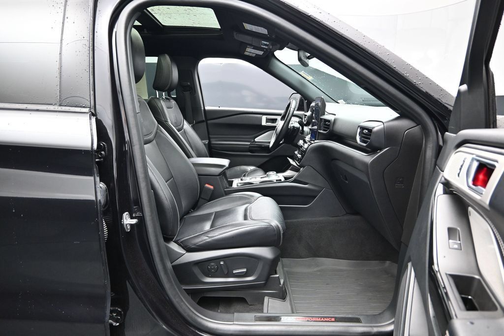 Used 2021 Ford Explorer ST w/ ST Street Pack AWD/4WD image 26
