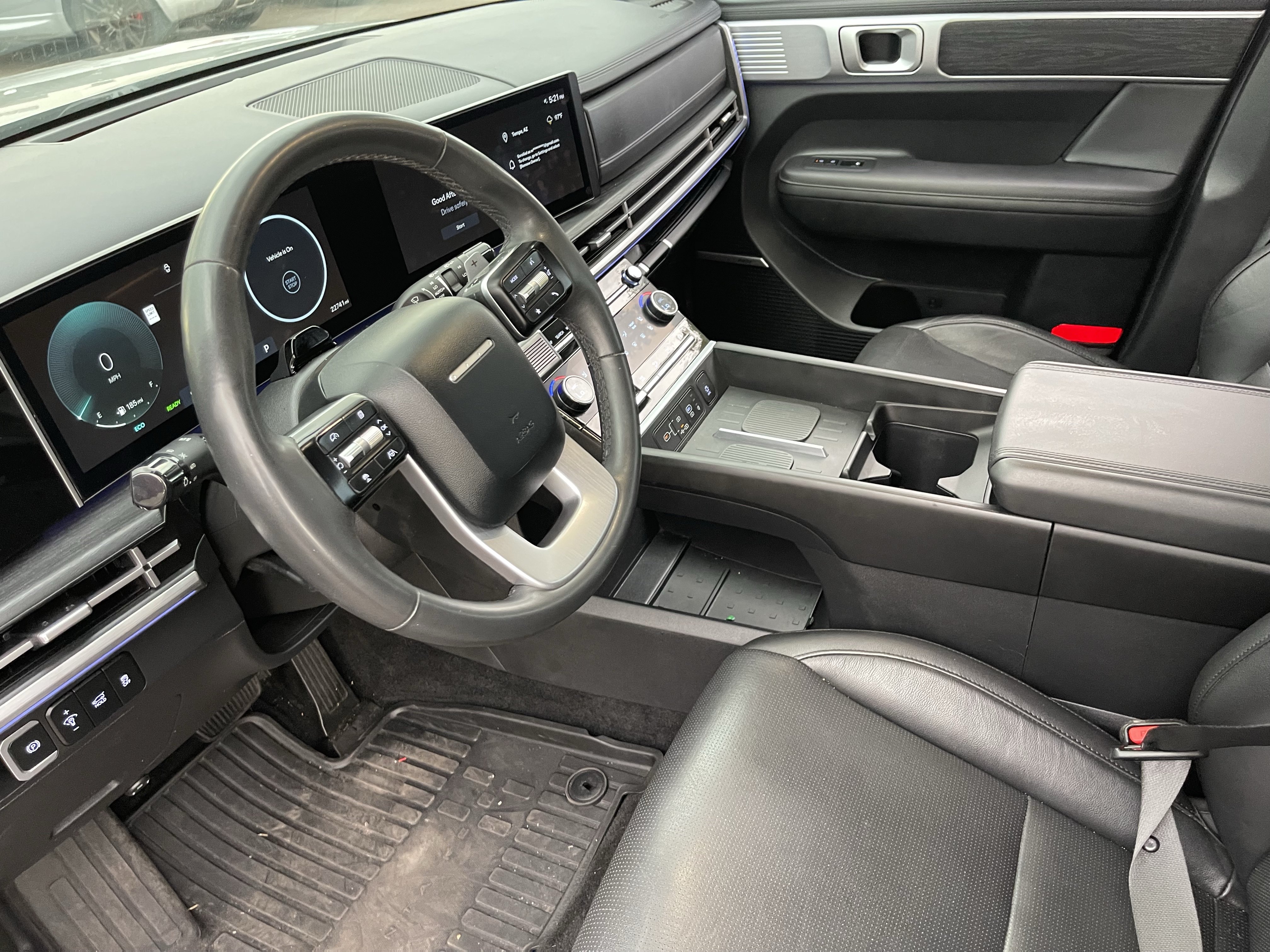 Used 2024 Hyundai Santa Fe Limited AWD/4WD image 17