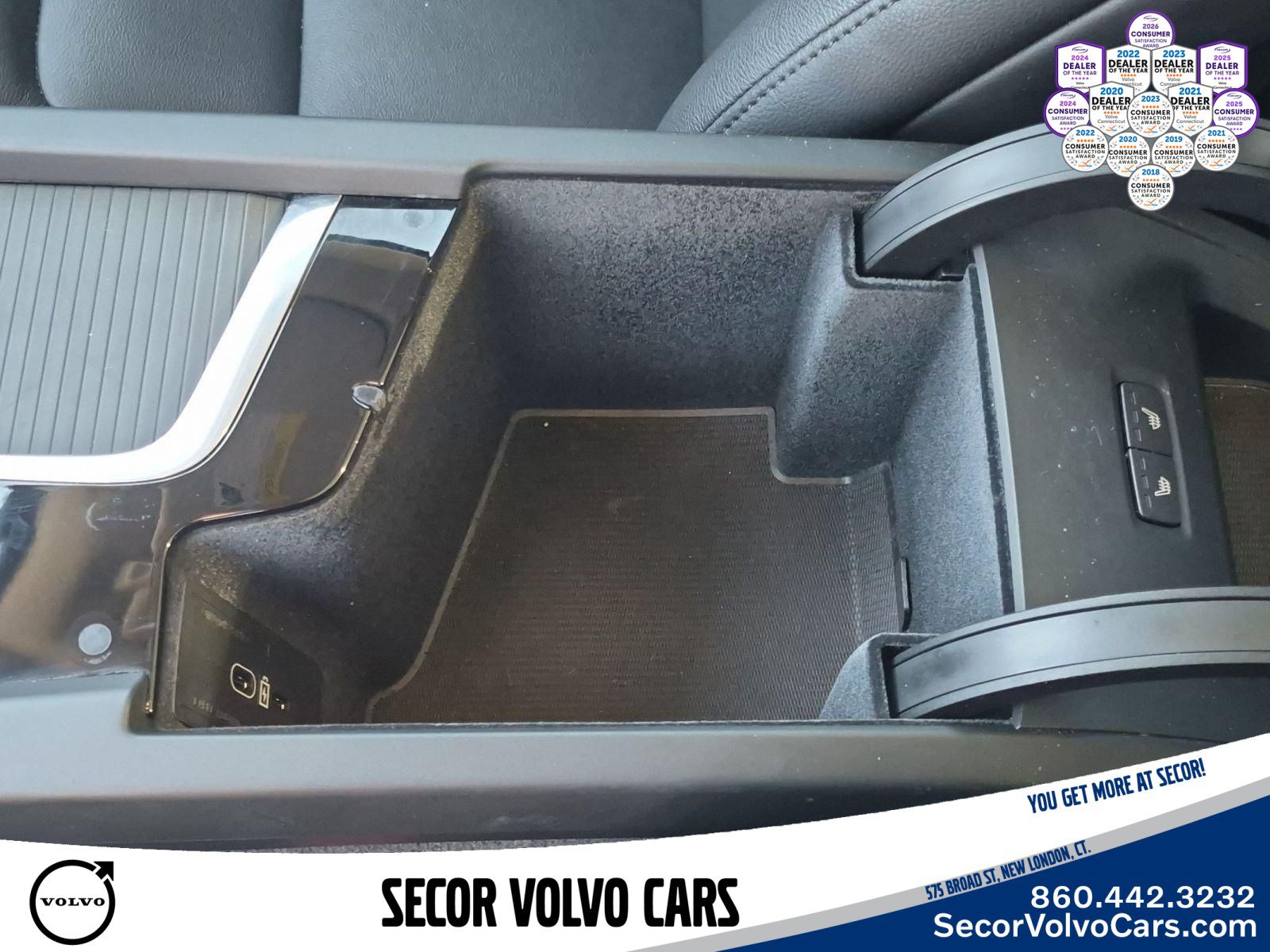 Certified 2024 Volvo XC60 B5 Core w/ Protection Package Premier AWD/4WD image 15