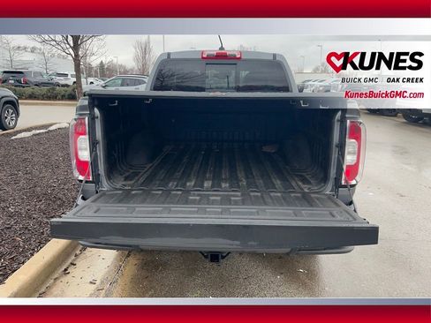 Used 2021 GMC Canyon Denali image 8