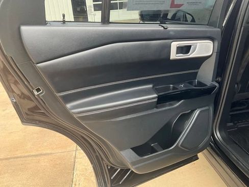Used 2023 Ford Explorer ST w/ Equipment Group 401A AWD/4WD image 25