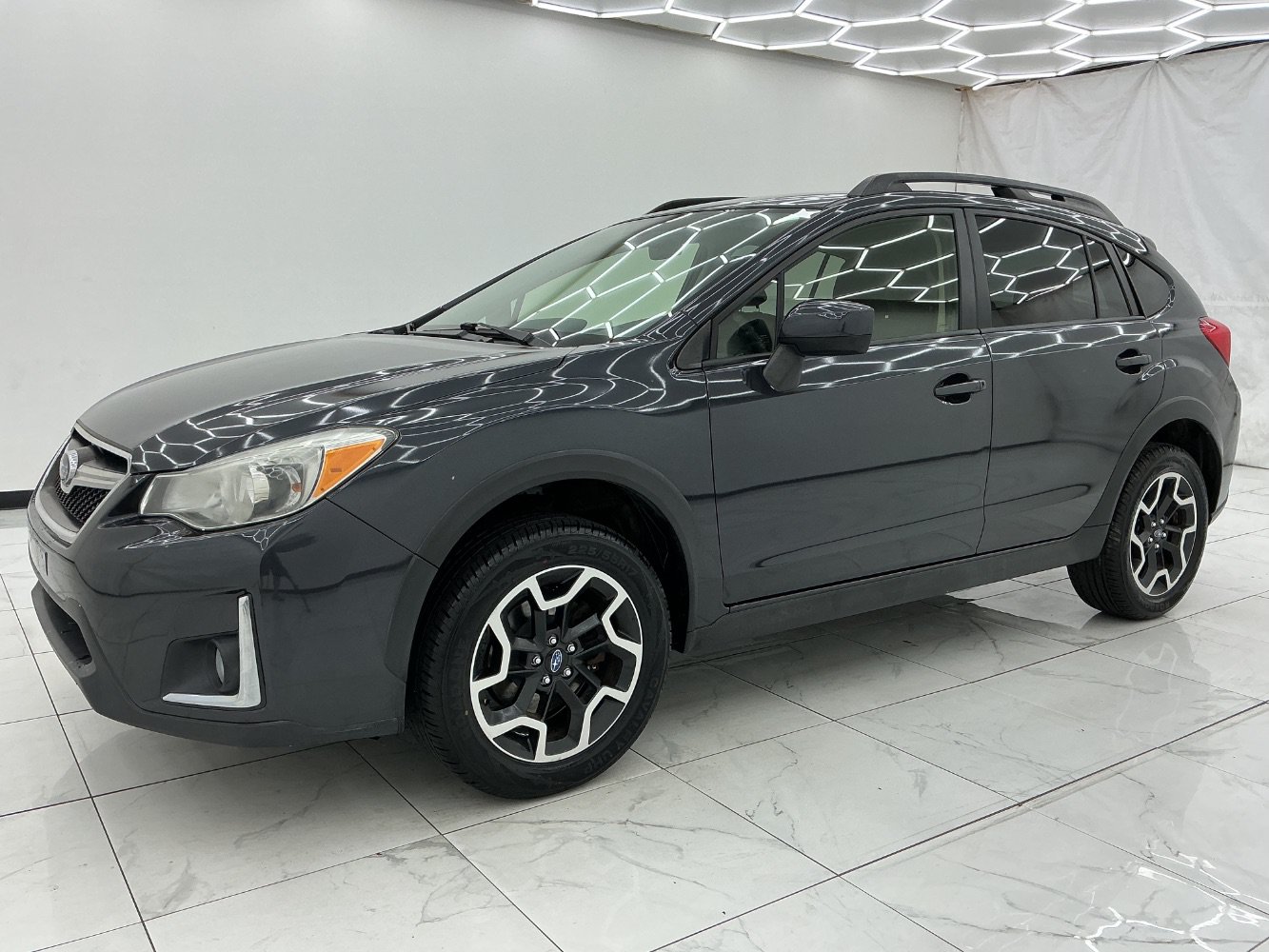 Used 2017 Subaru Crosstrek 2.0i Premium AWD/4WD image 6