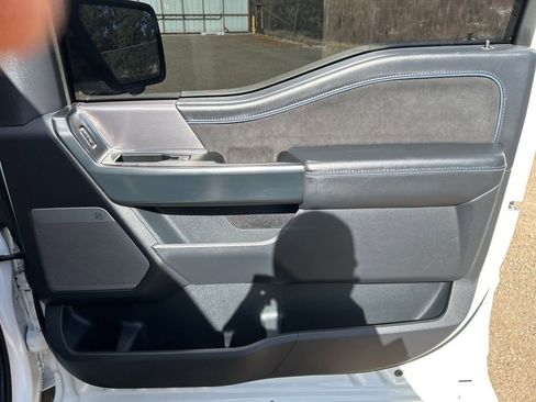 Used 2024 Ford F150 Platinum w/ FX4 Off-Road Package image 38