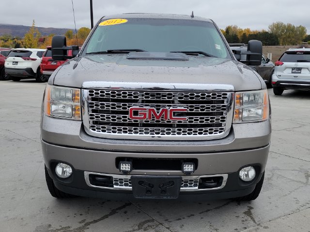 Used 2012 GMC Sierra 2500 Denali w/ Suspension Package, Off-Road AWD/4WD image 8