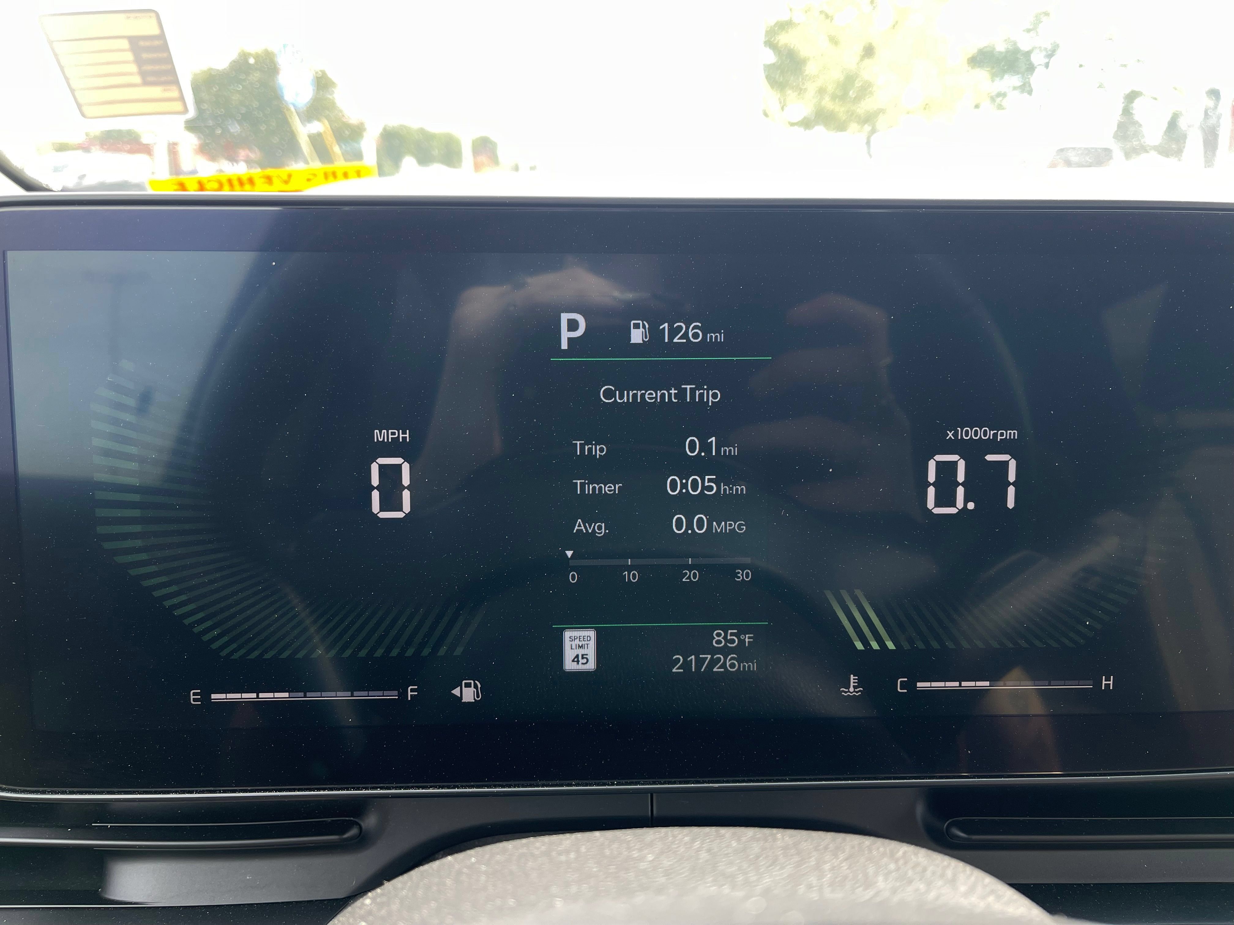 Used 2026 Kia Carnival FWD image 11