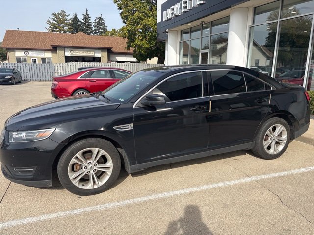 Used 2018 Ford Taurus SEL w/ Equipment Group 201A AWD/4WD image 1