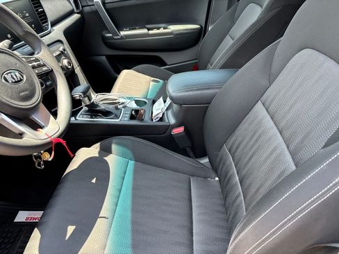 Certified 2022 Kia Sportage LX AWD/4WD image 5