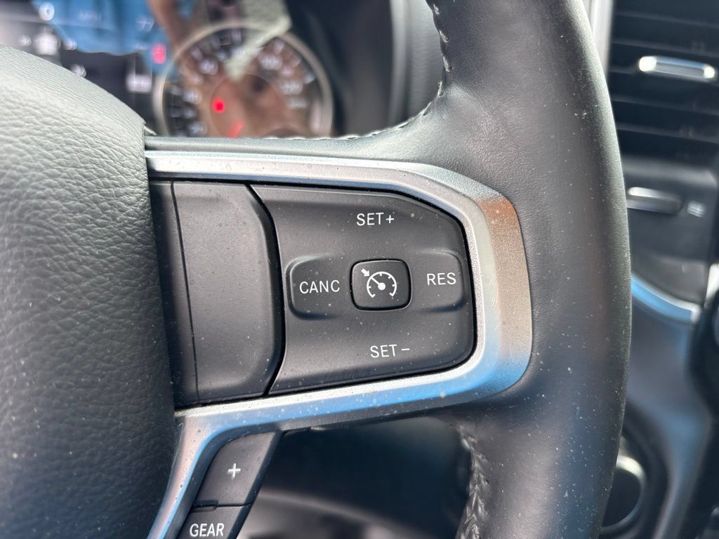 Used 2019 RAM 1500 Big Horn AWD/4WD image 15