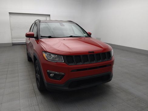 Used 2019 Jeep Compass Latitude FWD image 14