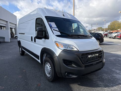 Used 2025 RAM ProMaster 2500 image 4