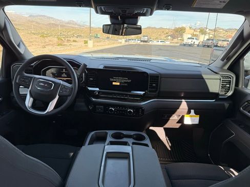 New 2026 GMC Sierra 2500 SLE w/ Preferred Package image 17