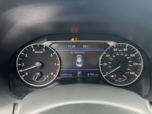 Used 2025 Nissan Altima 2.5 SV FWD image 40