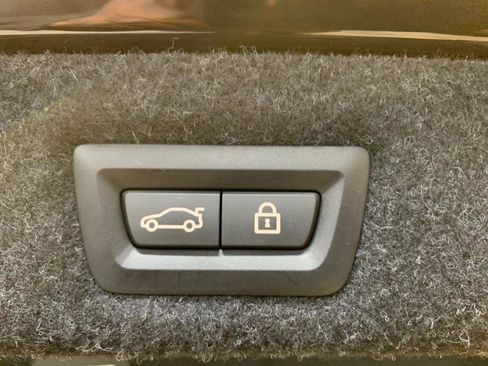 Used 2022 BMW 540i xDrive w/ M Sport Package image 64