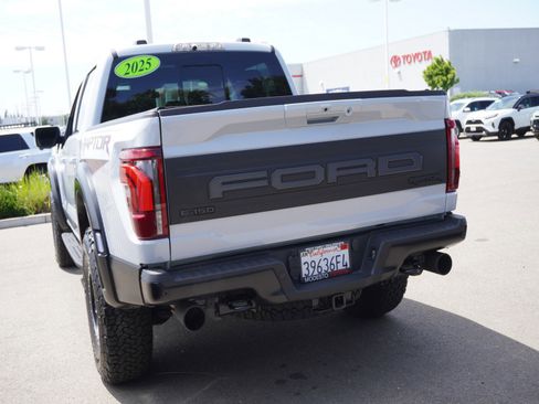 Used 2025 Ford F150 Raptor AWD/4WD image 11