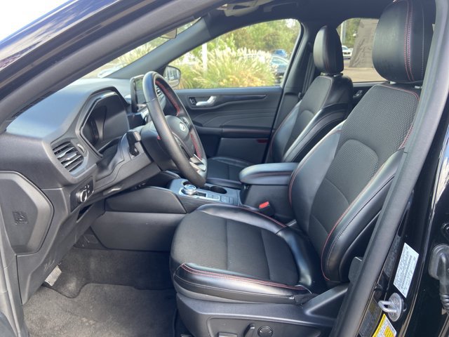 Used 2025 Ford Escape ST-Line AWD/4WD image 15