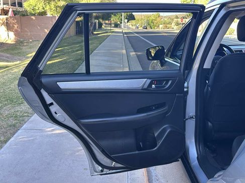 Used 2015 Subaru Outback 2.5i Premium image 43