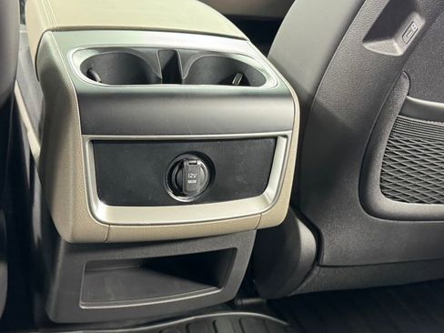 New 2026 Kia Carnival FWD image 35