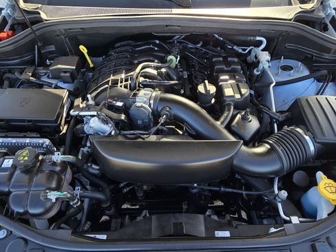 Used 2023 Dodge Durango SXT Launch Edition image 11