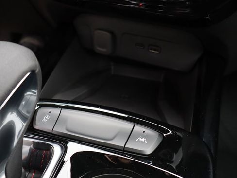 New 2026 Chevrolet Trax RS w/ Sunroof Package image 20