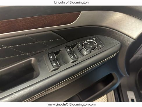 Used 2017 Ford Explorer Platinum image 52