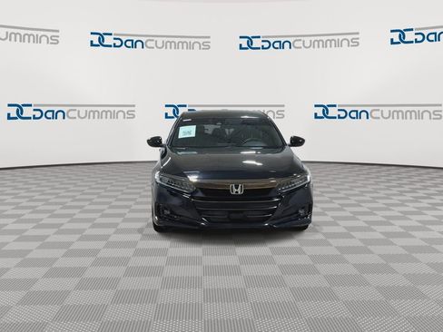 Used 2021 Honda Accord Sport image 3