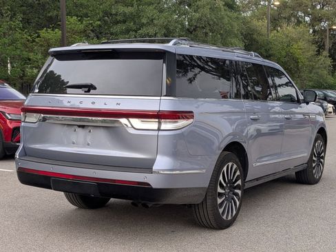 Used 2024 Lincoln Navigator L Black Label AWD/4WD image 3