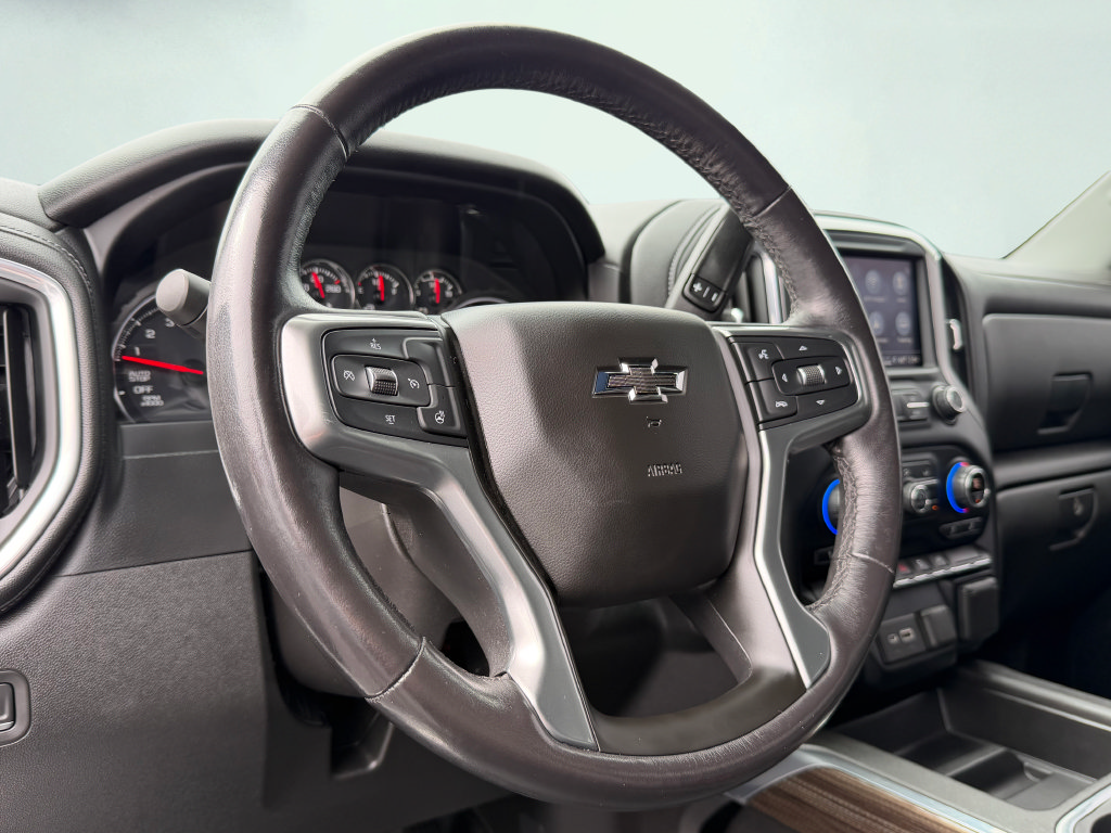Used 2021 Chevrolet Silverado 1500 LT Trail Boss w/ Convenience Package II AWD/4WD image 33