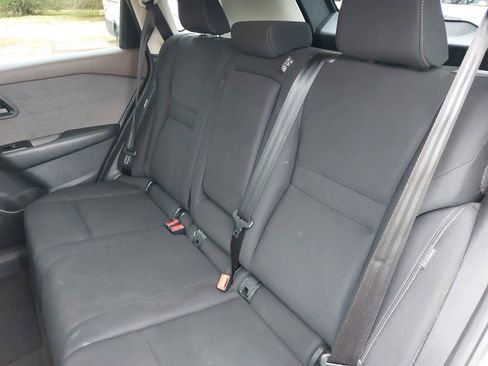 Used 2023 Nissan Rogue S image 14