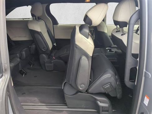 Certified 2025 Toyota Sienna Platinum AWD/4WD image 26