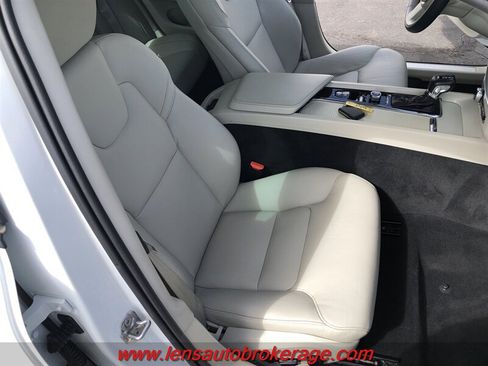 Used 2019 Volvo S60 T5 Momentum w/ Premium Package FWD image 23