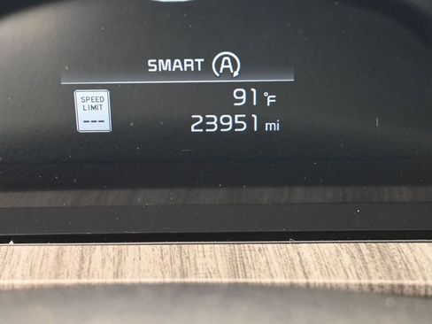 Used 2024 Kia Telluride EX image 34