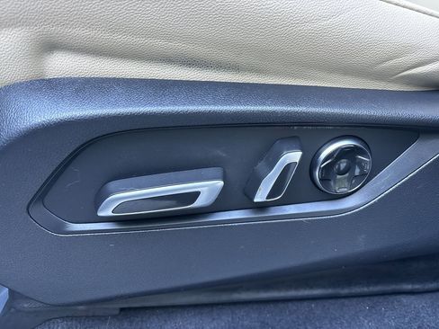 Used 2022 Acura MDX FWD image 21