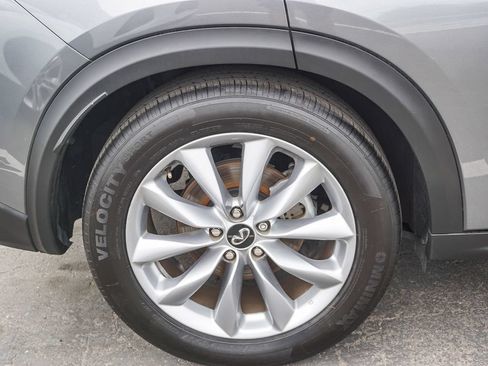Used 2020 INFINITI QX50 Luxe w/ Navigation Package FWD image 8