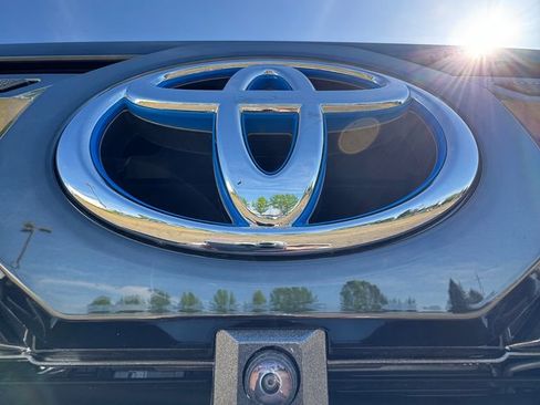Used 2023 Toyota Tundra Platinum AWD/4WD image 64