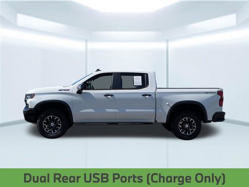 Used 2024 Chevrolet Silverado 1500 ZR2 w/ Technology Package image 14