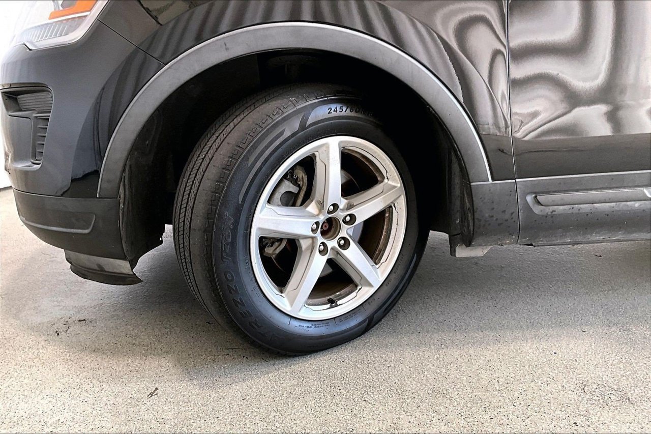 Used 2018 Ford Explorer FWD image 18
