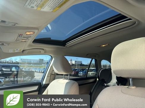 Used 2016 Subaru Outback 2.5i Premium image 11