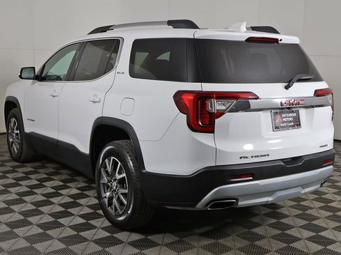 Used 2023 GMC Acadia SLE w/ Driver Convenience Package image 10