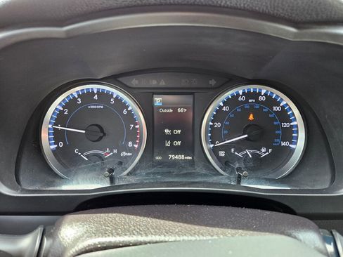 Used 2017 Toyota Highlander LE AWD/4WD image 22