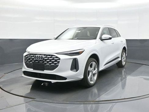 New 2026 Audi Q5 Premium Plus AWD/4WD image 3