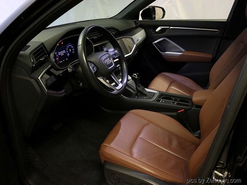 Used 2020 Audi Q3 2.0T Premium w/ Convenience Package image 11