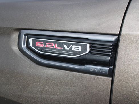 Used 2019 GMC Sierra 1500 AT4 w/ AT4 Premium Package image 9