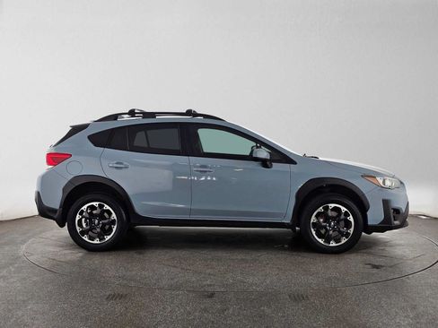 Used 2022 Subaru Crosstrek 2.0i Premium w/ Popular Package #4A AWD/4WD image 2